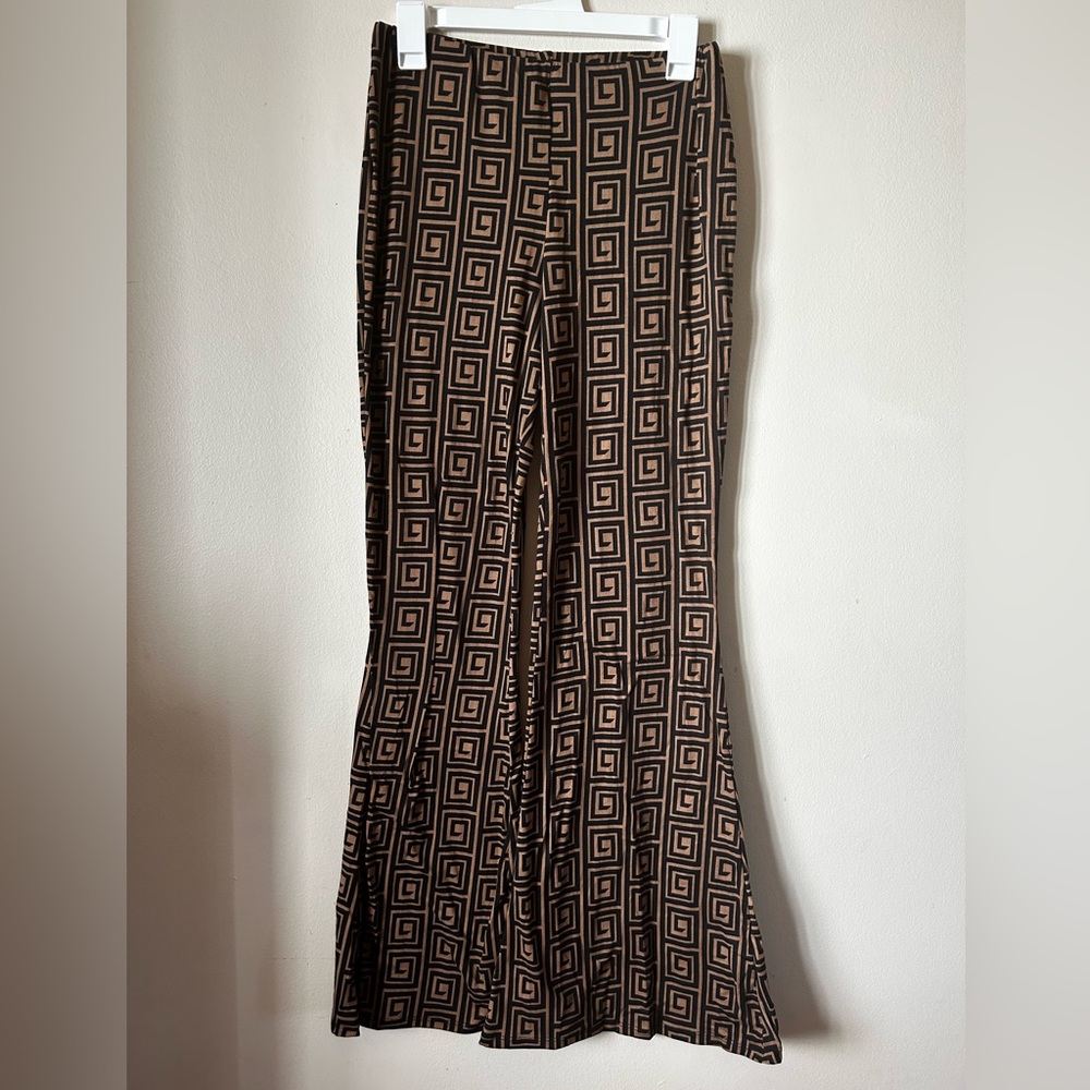 Windsor 2 piece set!